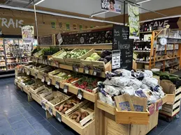 537-biocoop-pontarlier-o-doubs-bio-magasin-alimentation-legume-saison-patate-vert-saison.webp